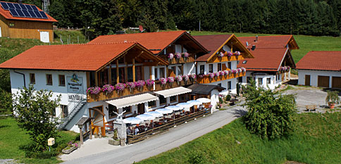 Hotelurlaub im Bayerischen Wald - Hotel Menauer in Grandsberg bei Schwarzach